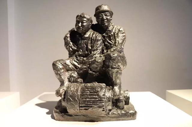 千年龙盘过雨青——工艺美术品收藏与产品介绍